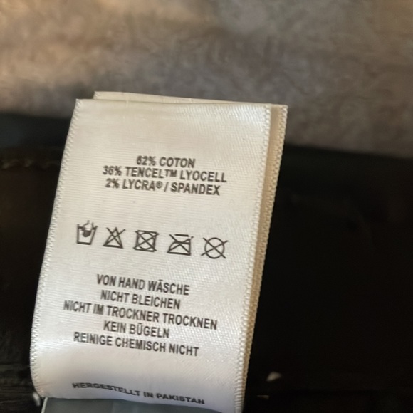 DL 1961 Patti Straight High Rise Black Coated Jeans - Picture 7 of 11